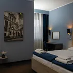 Grunt Hotel
