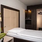 Grunt Hotel