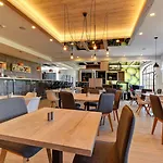 Grunt Hotel 3*