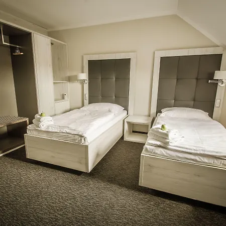 Hotel Grunt 3*